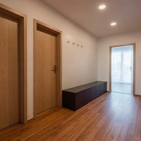 Pri Vstupe Do Aquaparku Lägenhet *