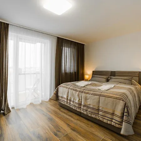 Pri Vstupe Do Aquaparku Appartement *