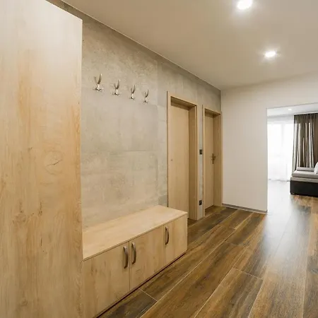 Pri Vstupe Do Aquaparku Appartement Senec