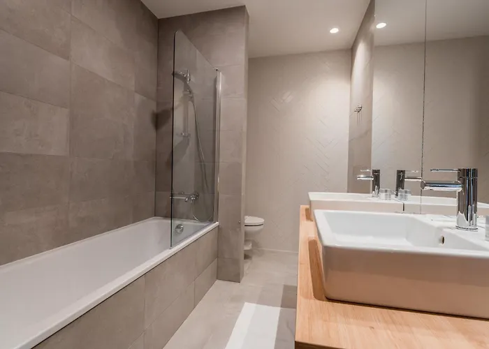 Pri Vstupe Do Aquaparku Appartamento Senec