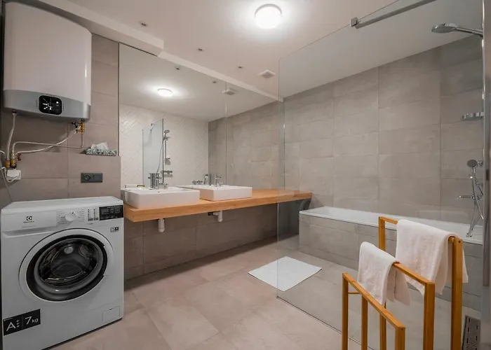 Pri Vstupe Do Aquaparku *