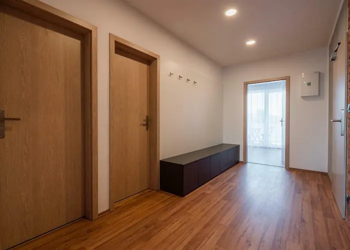 Pri Vstupe Do Aquaparku Appartamento *