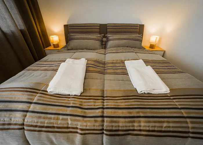 Pri Vstupe Do Aquaparku * Senec