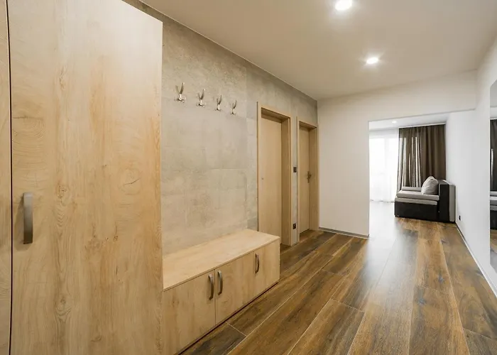 Pri Vstupe Do Aquaparku Appartamento Senec